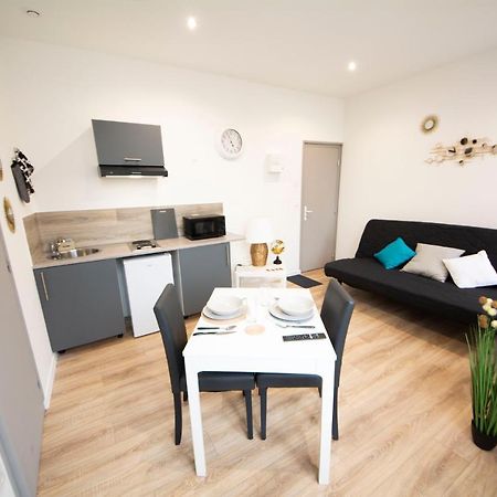 Mahora - Charmant Studio Home Staging Au Centre-Ville Saint-Quentin  Exterior photo
